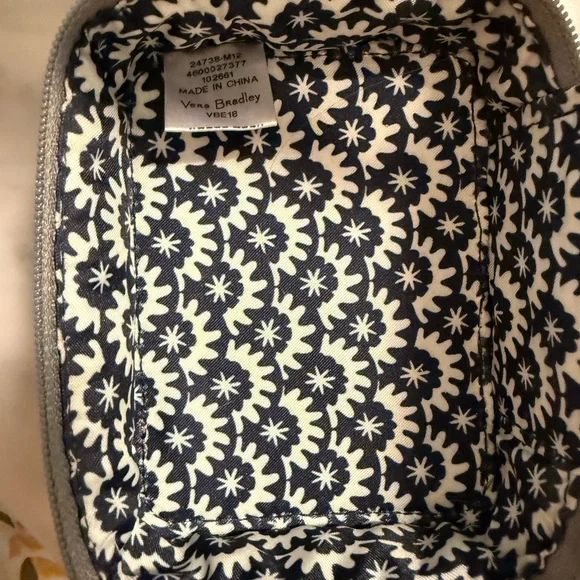 Vera Bradley Owl Embroidered Gray Quilted Twill Travel Pill Case Organizer NWOT - Picture 3 of 5